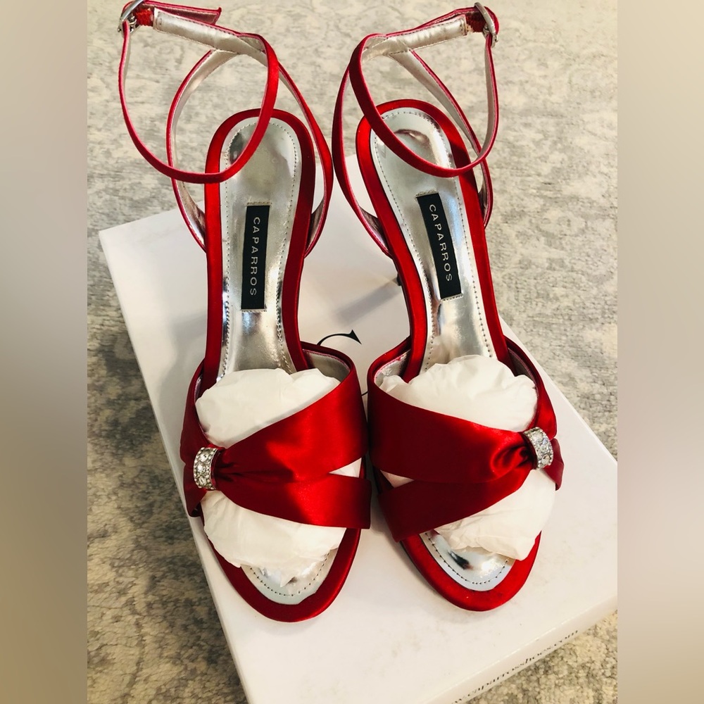 Caparros special occasion heels 👠